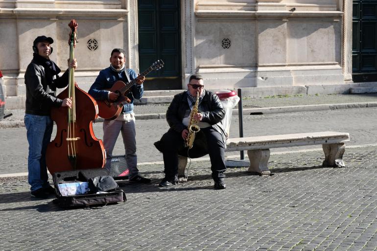 Straßenmusikanten in Rom: Blende f/8, ISO 200, Belichtungszeit 1/160s