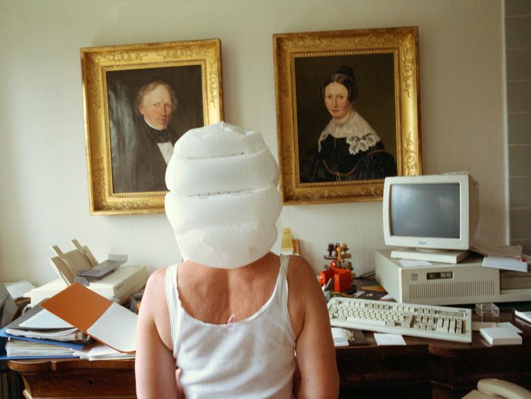 Wolfgang Tillmans, Domestic scene, Remscheid, 1991, C-Print; Courtesy Galerie Buchholz, Berlin/Köln