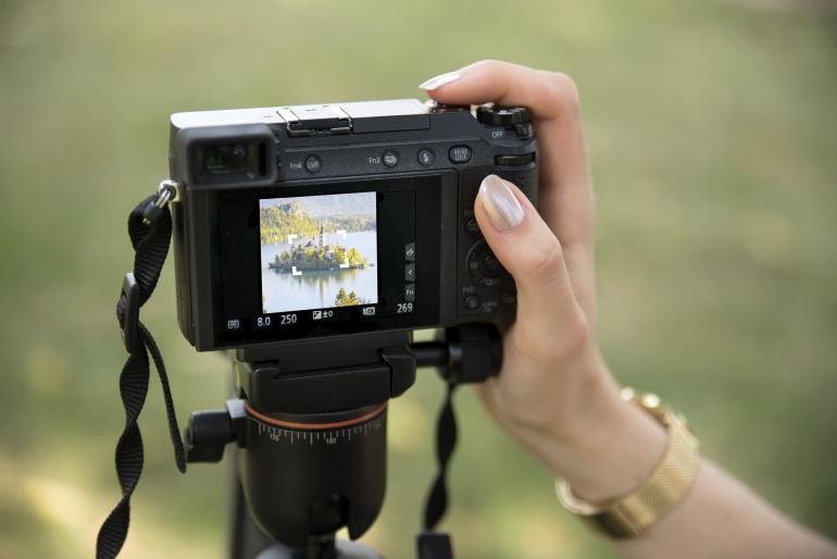 Standard-Einstellungen sind nicht immer die ideale Wahl, je nachdem was Sie fotografieren. Probieren Sie beispielsweise auch mal ein anderes Format (hier das 1:1-Format) aus.