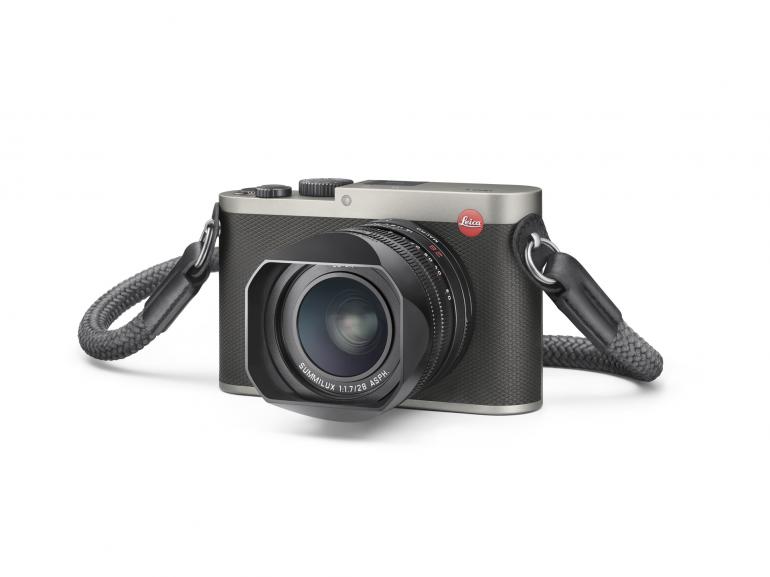 Der neue Leica Tragriemen ist farblich auf die Kamera abgestimmt und besteht aus Kletterseil-Material.