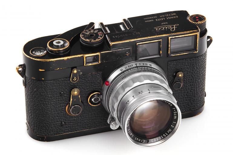 Dieses Leica Modell kann fast schon als eine bedrohte Gattung angesehen werden, nur noch wenige dieser Exemplare sind erhalten geblieben.