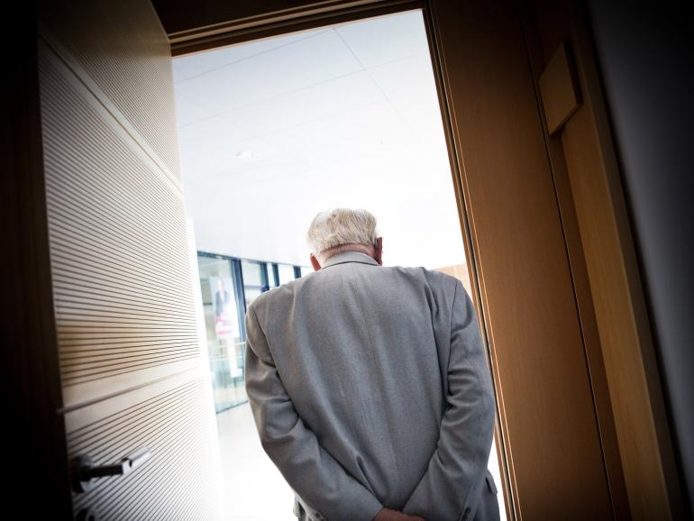 Ein Porträt von Egon Bahr im Willy Brandt Haus, fotografiert von einem Stipendiaten aus dem Jahr 2013.