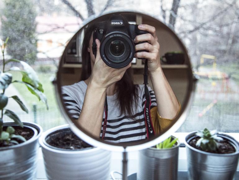 Studie: Selfies sind beliebt - wenn es die eigenen sind