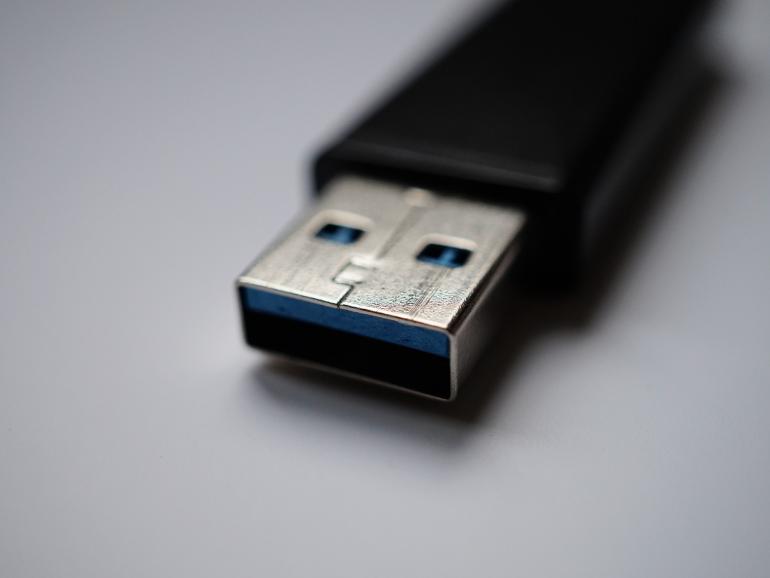 Virenwarnung: USB-Sticks von IBM infiziert