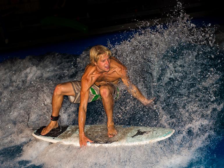 Platz 7: Sonniger Surfer