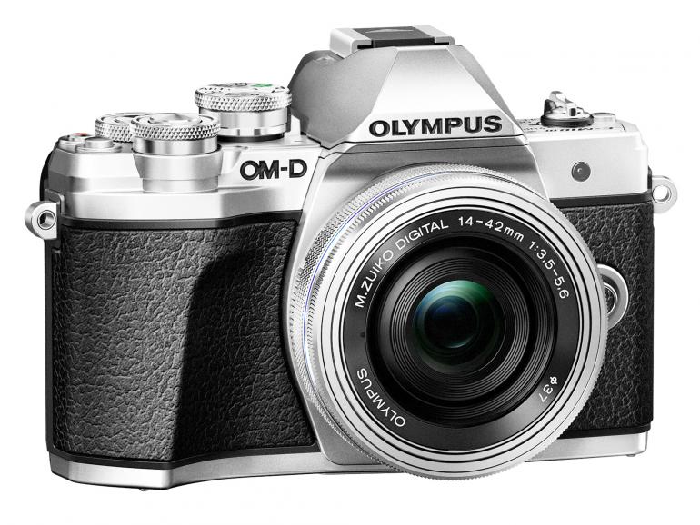 Das Gehäuse der neuen OM-D ist mit Rädern und Tasten reichlich bestückt, so wie man es von Olympus gewohnt ist.