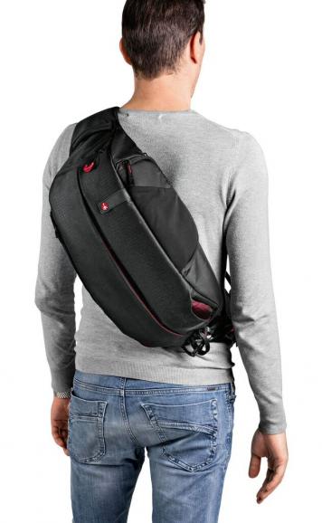 Das Modell Pro Light FastTrack in der Funktion als Tasche.