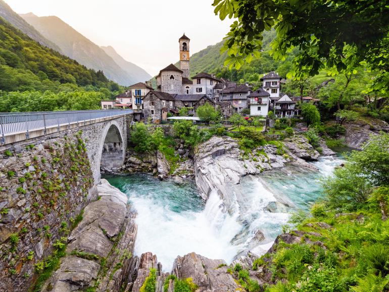 Lavertezzo - Malerisches Dorf im Tessin