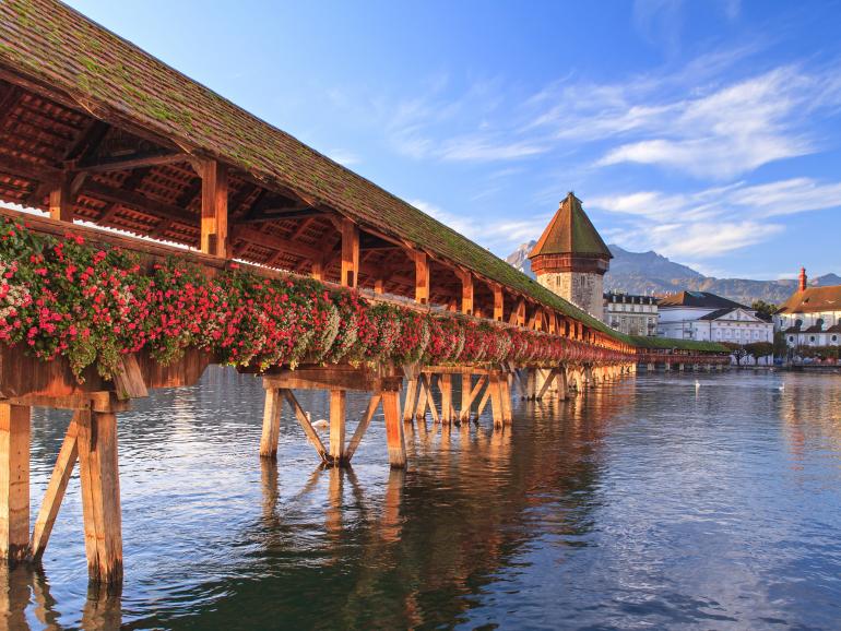 Kapellbrücke in Luzern - Hölzernes Wahrzeichen