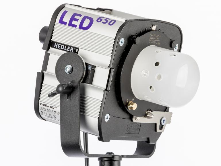 Neue Tageslichtleuchte von Hedler: Profilux LED 1400