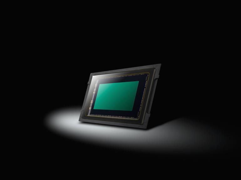 Der FourThirds-Digital-Live-MOS mit Dual Native ISO-Technologie und neuester Venus-Engine der Panasonic LUMIX DC-GH5S mit 10,2-Megapixel-Auflösung.