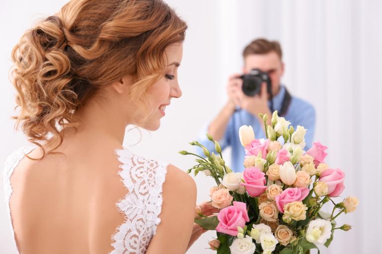 Hochzeitsfotografie: Wir stellen die beste Ausrüstung vor und zeigen die optimalen Einstellungen! 