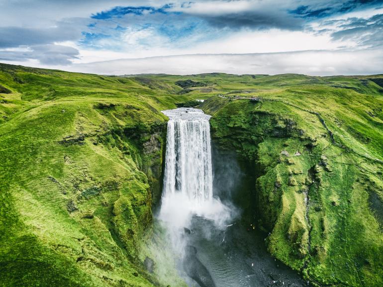 Foto-Basics: Wasserfall in Szene setzen