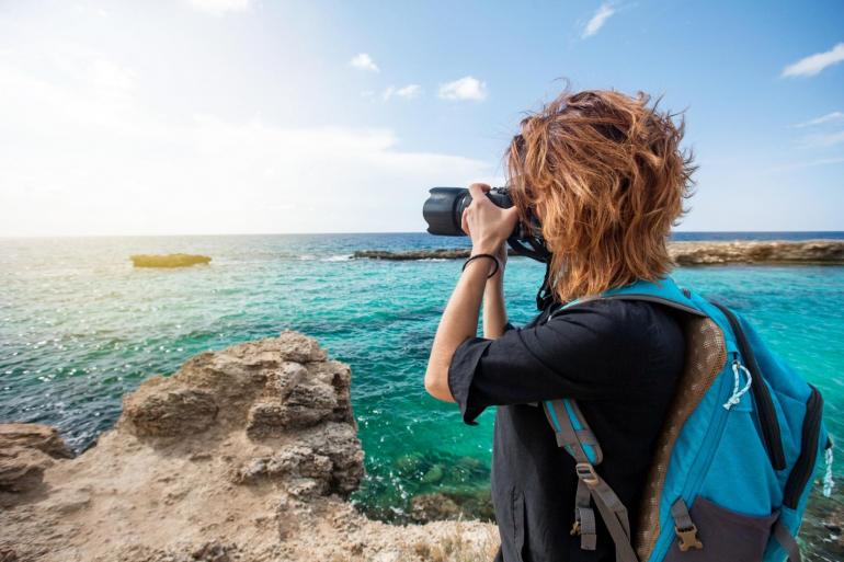 Fotografin am Meer.