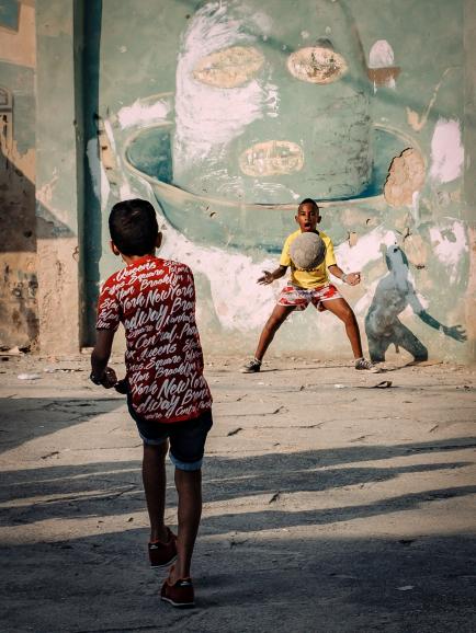 Andreas Bauer aus Deutschland gewann die Kategorie &quot;Sport&quot; mit seinem Bild &quot;Strassenfußball&quot;, aufgenommen in Havanna/Kuba, 