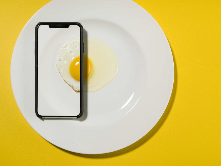 Doppeldeutig: Das Bild &quot;Ei Phone&quot; von David Weimann gewann die Kategorie &quot;Kochen und Essen&quot;. 