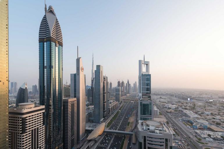 Dubai bei Tag: Nikon D750 | 14mm | 1/400 s | F/8 | ISO 400