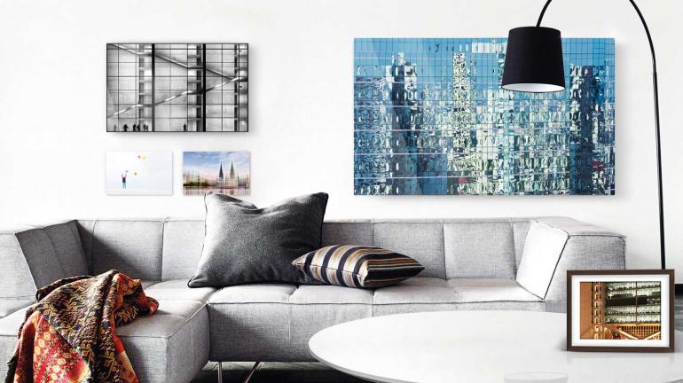 Die einzelnen Trägermaterialien bringen Bilder unterschiedlich zur Geltung. Trauen Sie sich auch, diese in verschiedenen Größen zu bestellen und an einer Wand zu kombinieren.