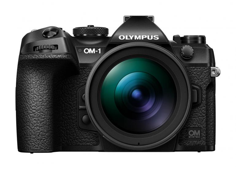 Im Jahr 1972 startete Olympus mit der OM-1 die Modellreihe der kleinen SLRs. 50 Jahre später legt OM Digital Solutions die Kamera neu auf.