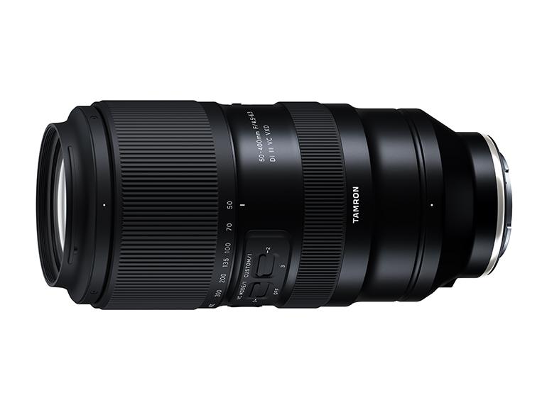 Das 50-400mm F/4.5-6.3 Di III VC VXD (Modell A067) ist das erste Modell einer neuen Klasse von Ultra-Telezoom-Objektiven für spiegellose Kamerasysteme mit Vollformatsensor.