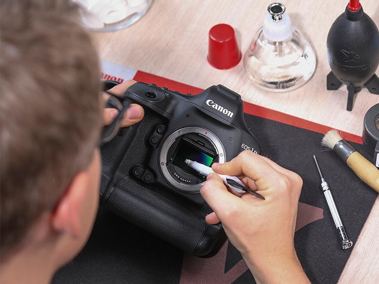 Reparatur einer Canon EOS 1D X Mark III.