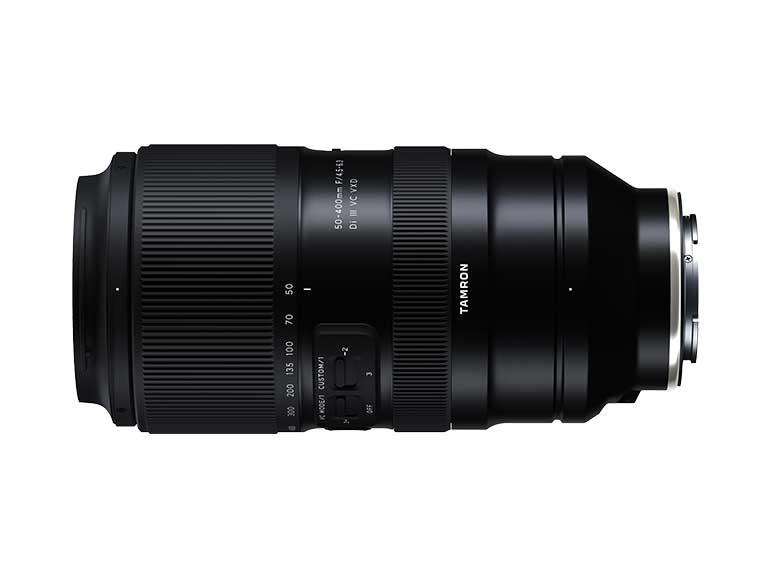 Tamron 35–150mm F/2–2.8 Di III VXD: Die Brennweitenabdeckung des neuen Tamron-Zooms ist riesig. Dafür ist das Objektiv rund 18 cm lang und etwa 1,2 kg schwer.