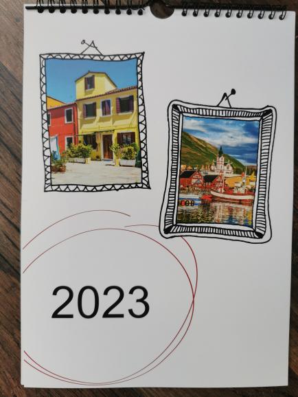 Schickes Deckblatt: Die Layout-Vorlage von ifolor überzeugt mit einem schicken Deckblatt.