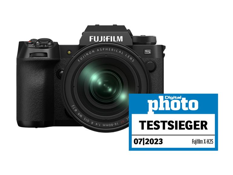 Fujifilm X-H2S mit Testlogo