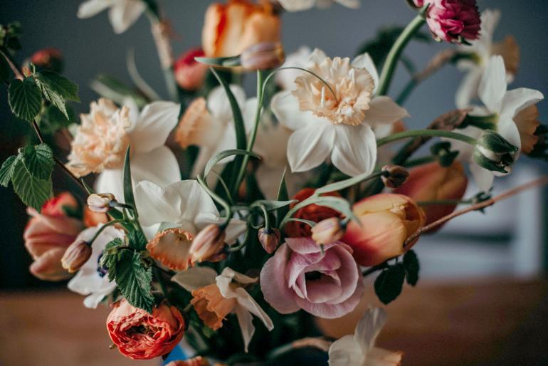 Im Portfolio der Fotografin finden sich immer wieder auch Blumenbokehs. Hier dokumentierte Marcia Friese für eine junge Unternehmerin, die im Markgräflerland nachhaltige Blumen produziert.