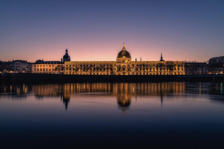 InterContinental Lyon – Hotel Dieu | Canon EOS R | Canon RF 24–105mm F4L IS USM | 24mm | 2 s | f/16 | ISO 100