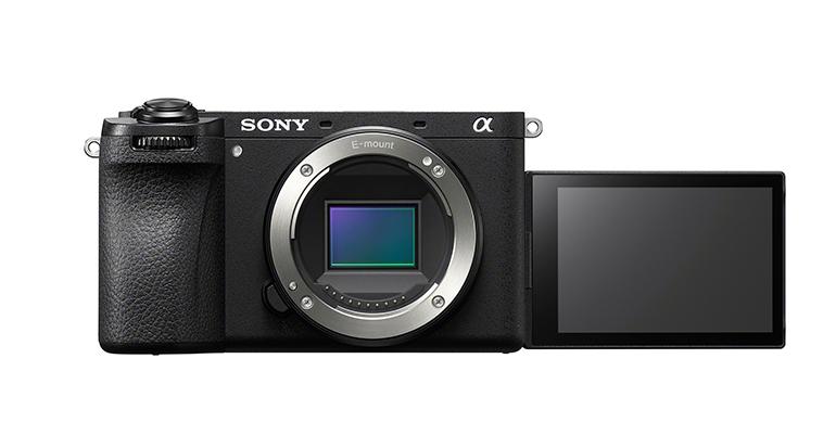 Der Monitor der Alpha 6700 ist ausklappbar und voll beweglich. Das sorgt beim Fotografieren und Filmen für maximale Flexibilität.