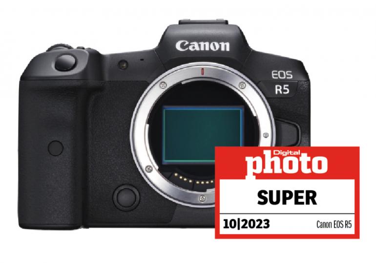 Canon EOS R5 mit Testlogo