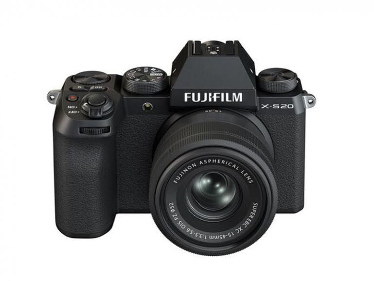 Fujifilm X-S20