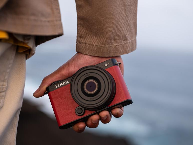 Panasonic Lumix S9