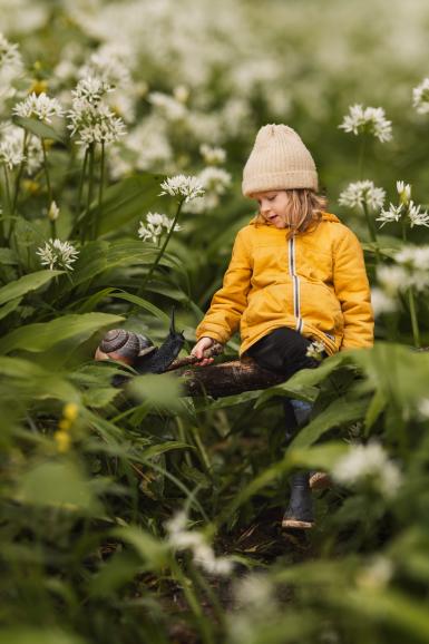Schneckenfreund: Die Tochter der Fotografin hegt eine große Faszination für Schnecken. Dies inspirierte Daniela Führer zu diesem wunderbaren Bild.