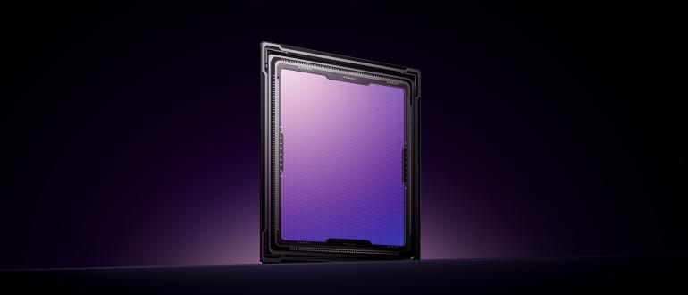 Der große 1/1.55"-CMOS-Bildsensor soll rauscharme Fotos mit 50 Megapixeln Auflösung ermöglichen