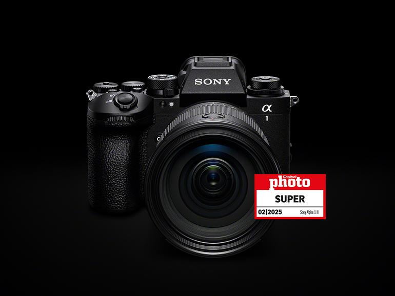 Anders als die Sportkamera Sony Alpha 9 III, die letztes Jahr vorgestellt wurde, ist die Sony Alpha 1 II als Allround-Werkzeug für die professionelle Fotografie konzipiert.
