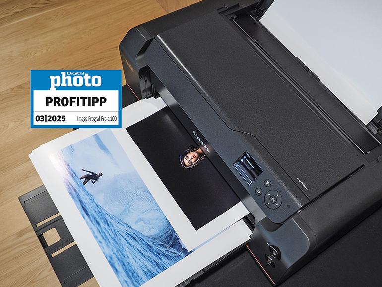 Der Canon ImagePrograf Pro-1100 ist der würdige Nachfolger des Pro-1000. Rein äußerlich hat sich nicht viel verändert – im Inneren sorgen neu entwickelte Lucia-Pro-II-Tinten u. a. für größeren Farbraum und kräftiges Schwarz.