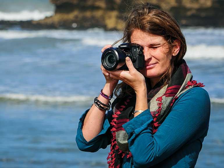 Mit einem Gewicht von nur 530 Gramm (Body) ist die Lumix G97 eine praktische Reisekamera.