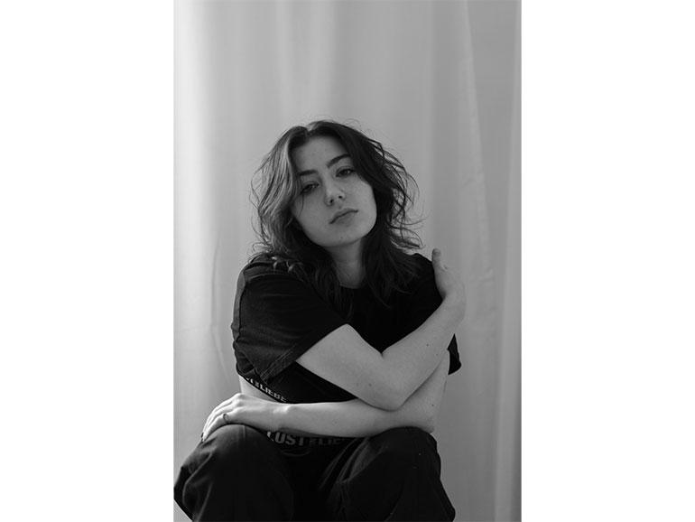 Fotografin Sina-Marie Schons