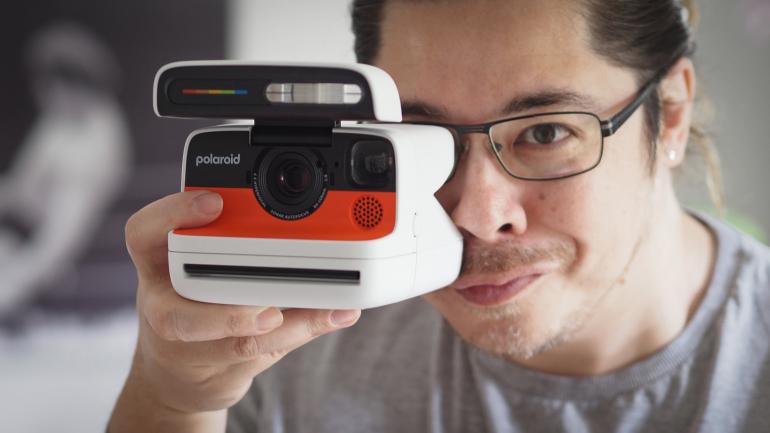 Polaroid Flip