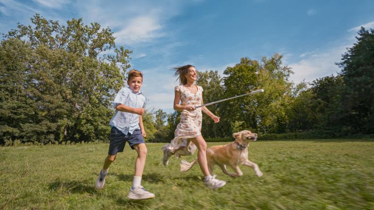 Mit der X4 Air halten Sie spontane, emotionale Momente in gestochen scharfer Qualität fest – auch bei Bewegung und wechselnden Lichtverhältnissen.