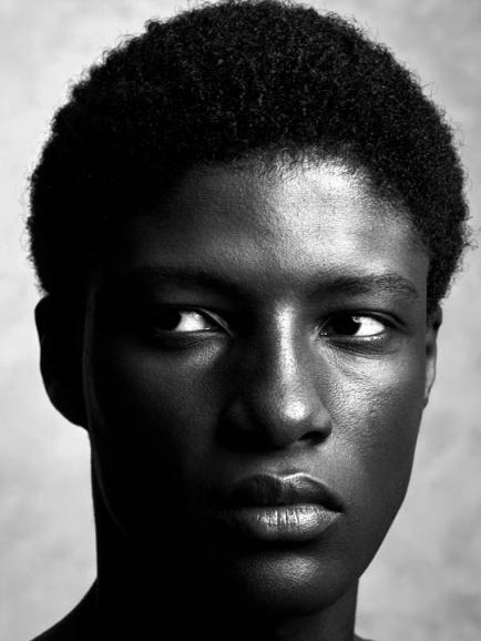 Im Jahr 2023 entstand dieses ausdrucksstarke Foto für das Boycott Magazine.