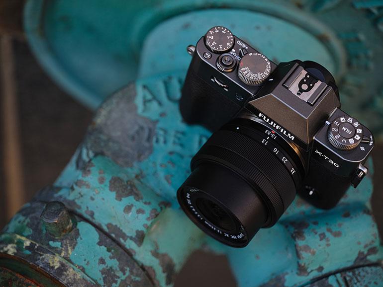 Die leichte und handliche X-T30 III punktet mit einem schnellen Autofokus und hoher Bildqualität.