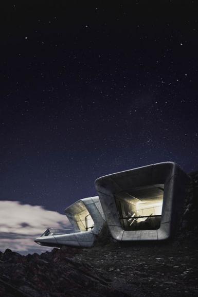 Bei sternklarer Nacht fotografierte Albrecht Voß das Messner Mountain Museum in Südtirol.