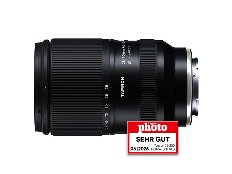 Mit einem Gewicht von 575 Gramm ist das neue Tamron auch auf längeren Touren nicht zu schwer.