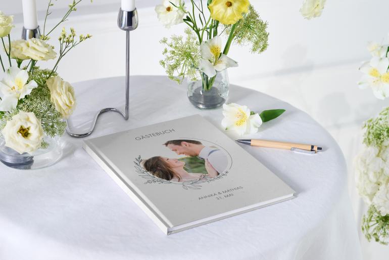 Ein CEWE FOTOBUCH eignet sich ideal als Gästebuch.