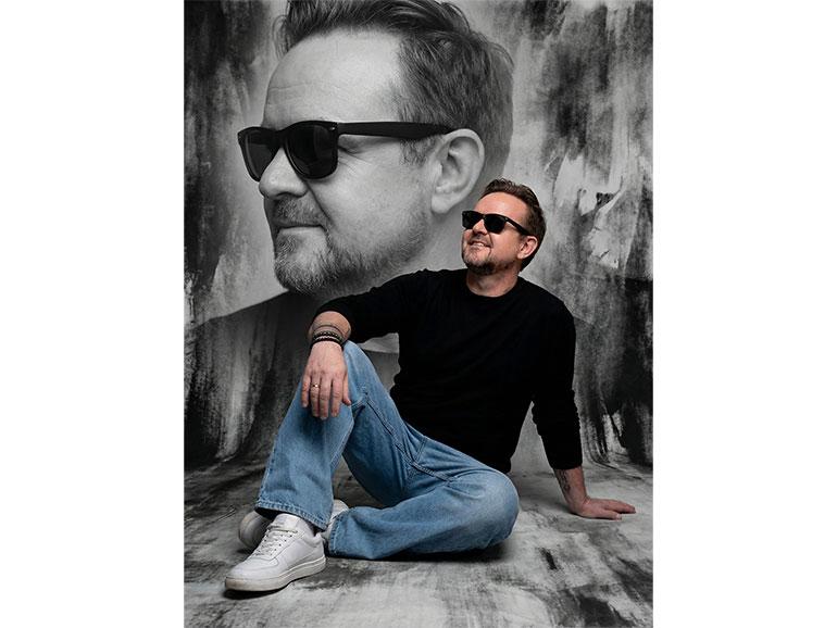 Ki-Künstler und Fotograf Darius Nagel