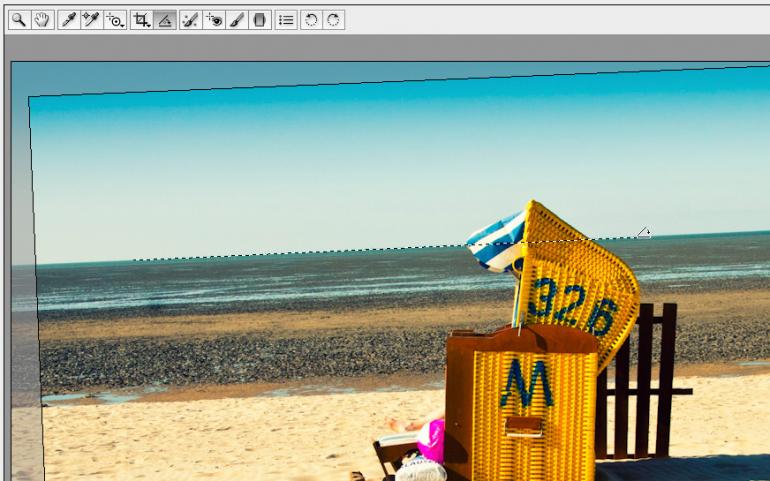 Photoshop: Schiefen Horizont gerade richten