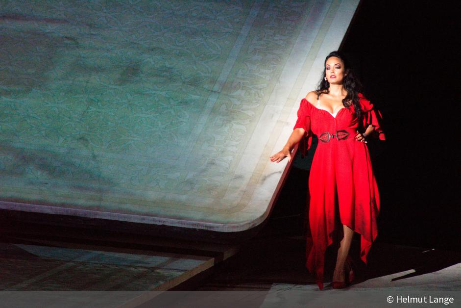 Kurzinterview 10 Fragen an Helmut Lange